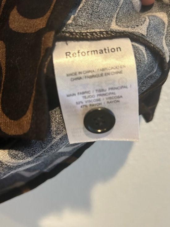 Reformation Crop Top Black Brown Linguini Print Collared Button Up - Picture 5 of 6